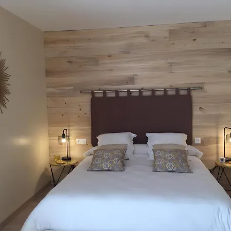 Viscomteaux Bed & Breakfast *